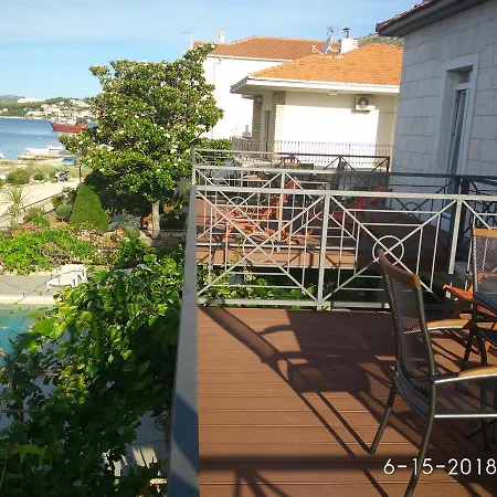 Apartments Gina Trogir Exterior photo