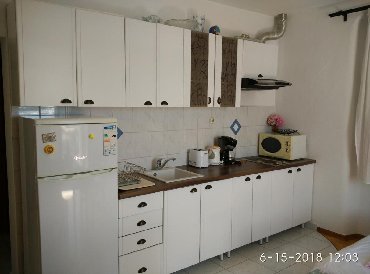 Gina Appartement *